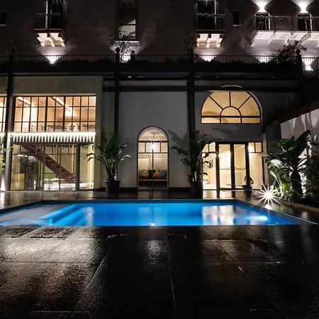 Des Bains & 4* أتشيريالي
